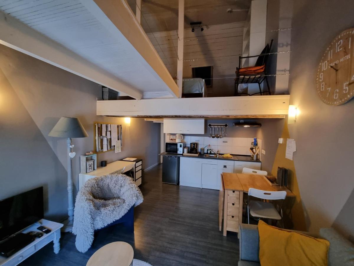 Studio Au Centre De Chimay, Arrivee Autonome מראה חיצוני תמונה